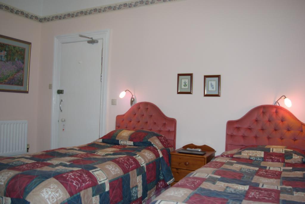 Menai Bank Hotel Κερνάρφον Δωμάτιο φωτογραφία