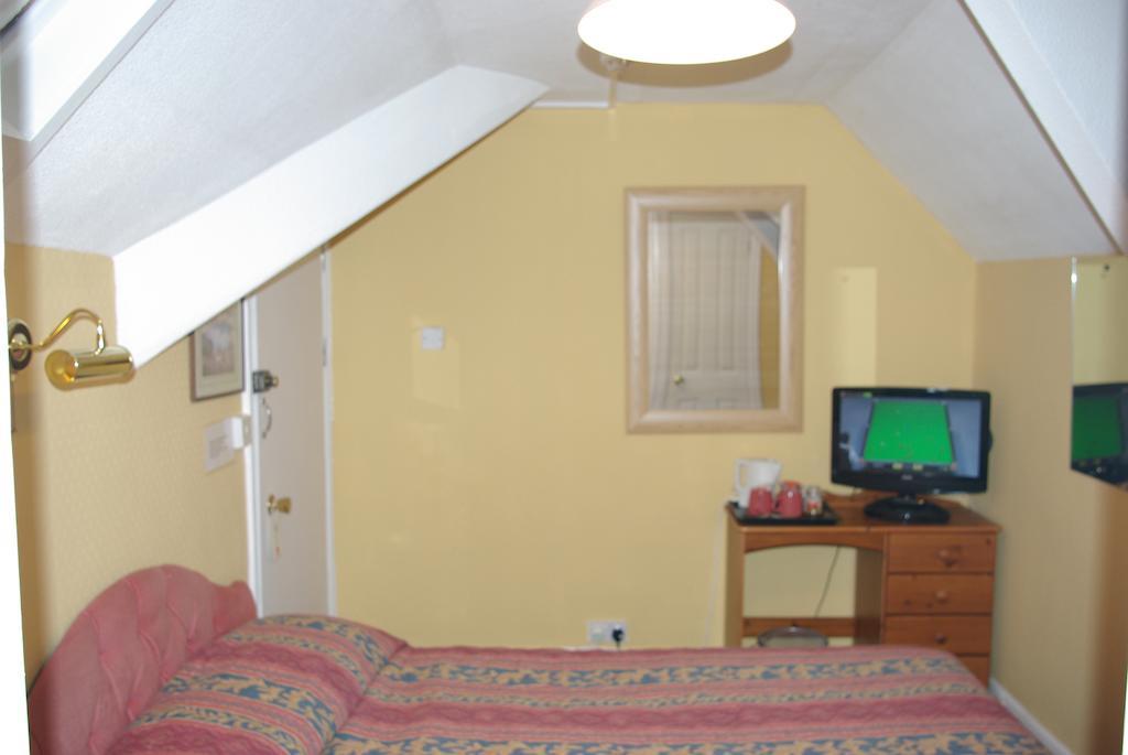Menai Bank Hotel Κερνάρφον Δωμάτιο φωτογραφία