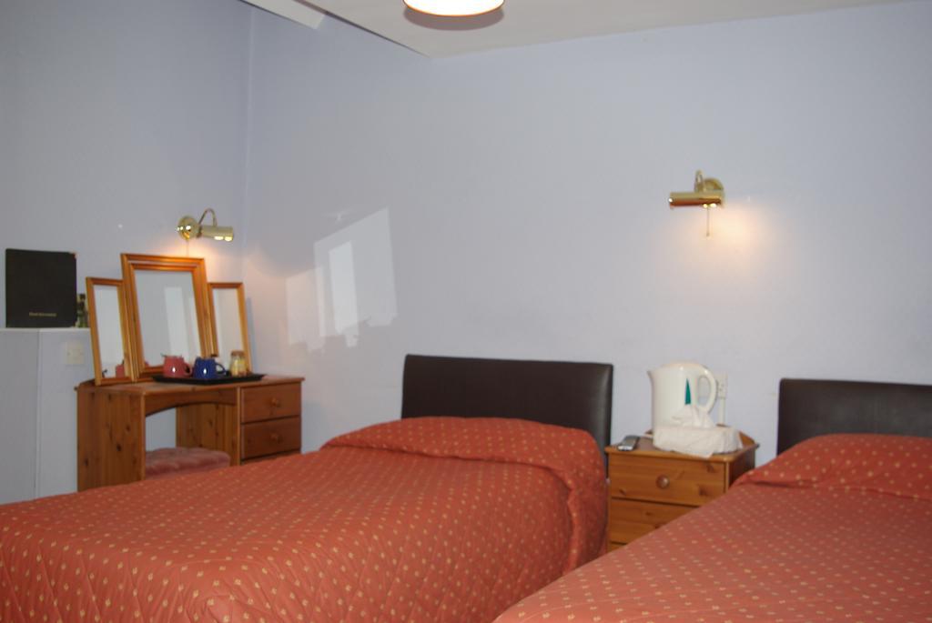 Menai Bank Hotel Κερνάρφον Δωμάτιο φωτογραφία