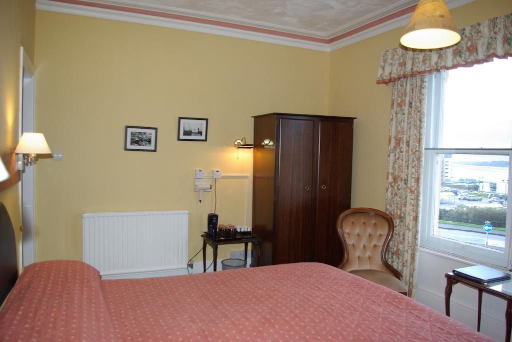 Menai Bank Hotel Κερνάρφον Δωμάτιο φωτογραφία